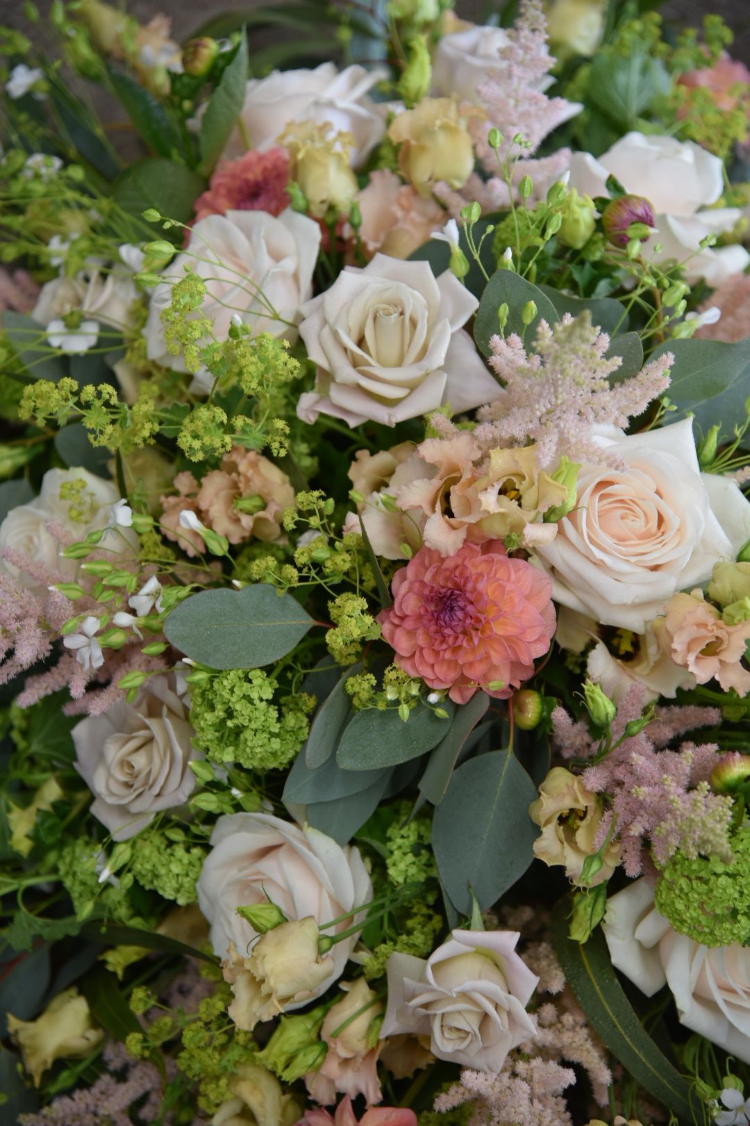 Arrangement floral de recueillement